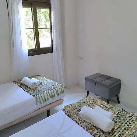 Evans Realty Ax Playa & Piscinas & Garaje 公寓