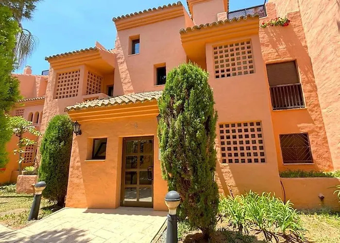 Evans Realty Ax Playa & Piscinas & Garaje Apartment Estepona