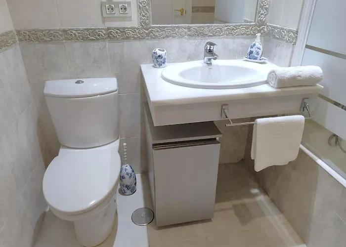 Evans Realty Ax Playa & Piscinas & Garaje Apartment Estepona